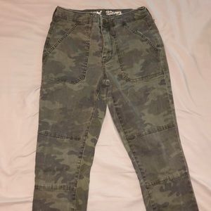 Camo high rise jeggings